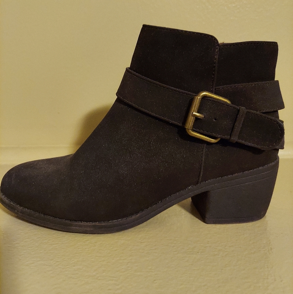 WestMt.ankle boots.  Size 38